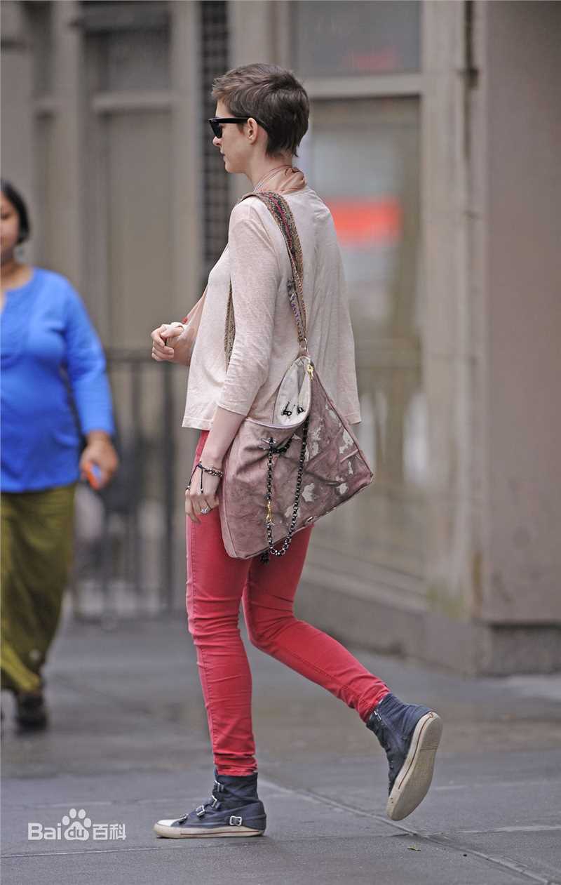 精选安妮·海瑟薇(Anne Hathaway)精彩图册