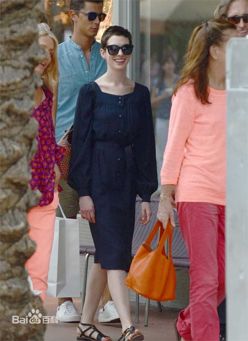 最新安妮·海瑟薇(Anne Hathaway)精彩图册