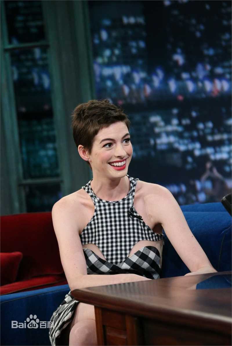 最新安妮·海瑟薇(Anne Hathaway)精彩图册
