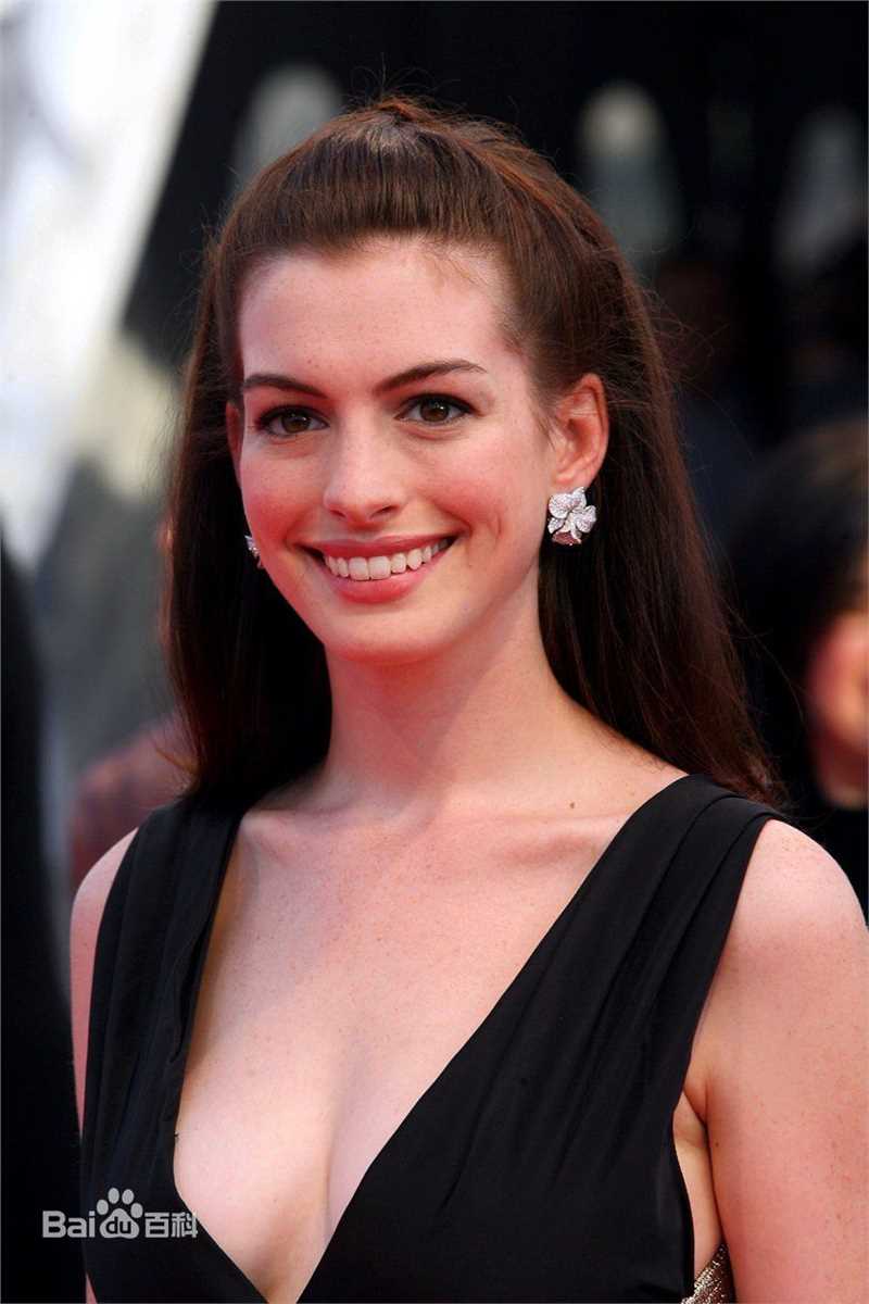 最新安妮·海瑟薇(Anne Hathaway)精彩图册