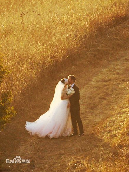 高清安妮·海瑟薇(Anne Hathaway)图片