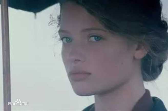 精选梅兰尼·蒂埃里(Mélanie Thierry)