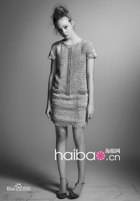 艾丽·范宁(Elle Fanning)最优质杂志拍摄相册