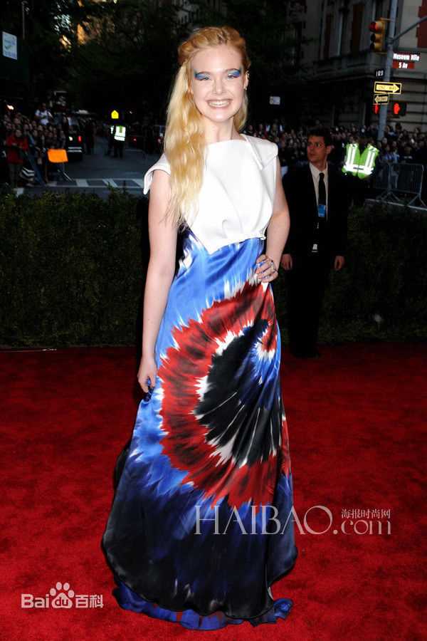 艾丽·范宁(Elle Fanning)综合图集性感图片壁纸