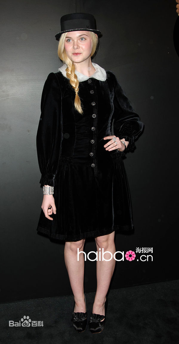 艾丽·范宁(Elle Fanning)综合图集性感图片壁纸