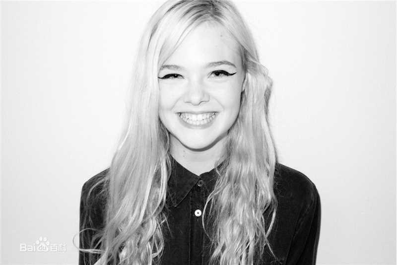最新艾丽·范宁(Elle Fanning)精彩图册