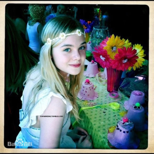 最新艾丽·范宁(Elle Fanning)精彩图册