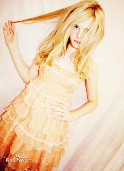 最优质艾丽·范宁(Elle Fanning)精彩图册