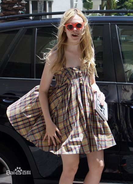 最优质艾丽·范宁(Elle Fanning)精彩图册