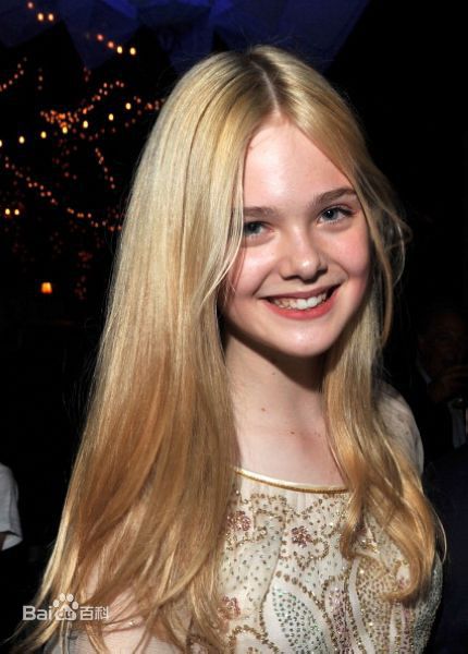 最优质艾丽·范宁(Elle Fanning)精彩图册