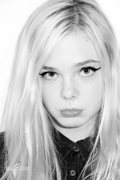 精选艾丽·范宁(Elle Fanning)精彩图册