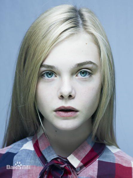 精选艾丽·范宁(Elle Fanning)精彩图册