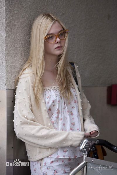 精选艾丽·范宁(Elle Fanning)精彩图册
