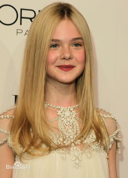 精选艾丽·范宁(Elle Fanning)精彩图册