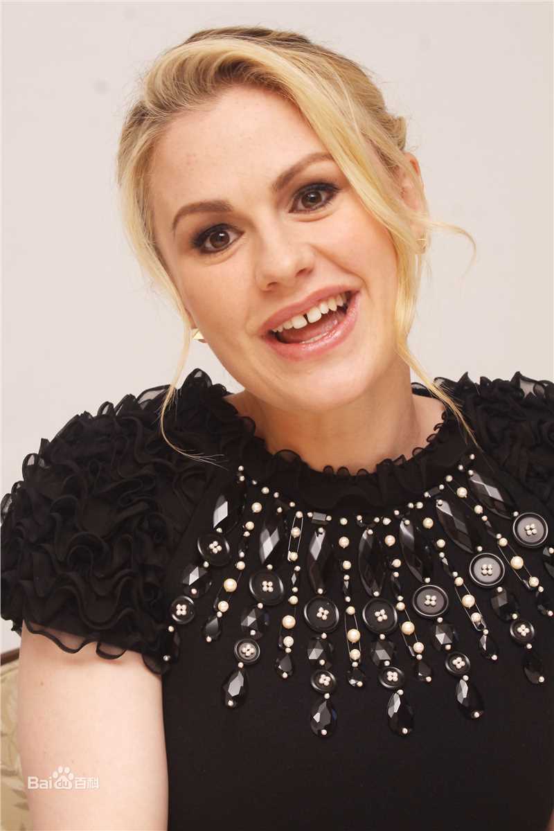 最新安娜·帕奎因(Anna Helene Paquin)精彩图册