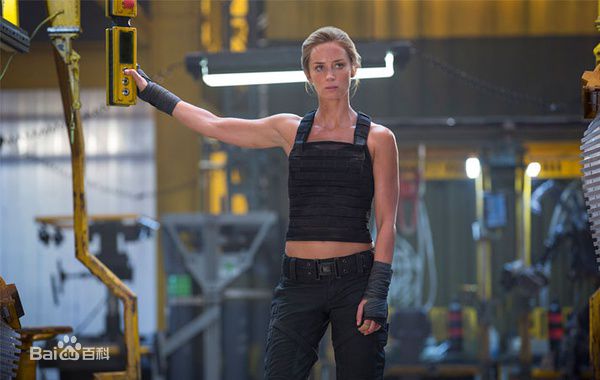 艾米莉·布朗特(Emily Blunt)《明日边缘》高清剧照