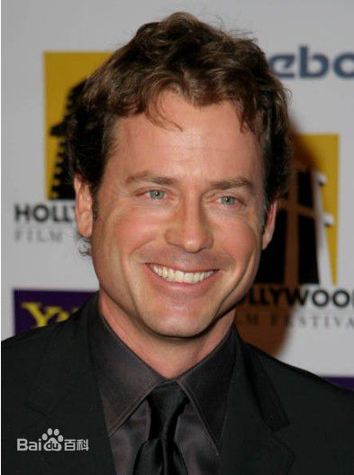 最新格雷戈·金尼尔(Gregory Greg Kinnear)精彩图册
