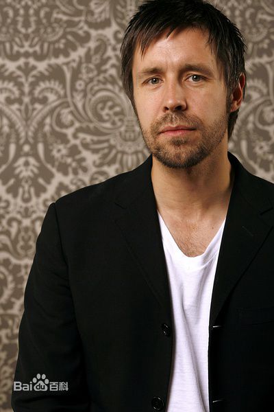 帕迪·康斯戴恩(Paddy Considine)前后照片