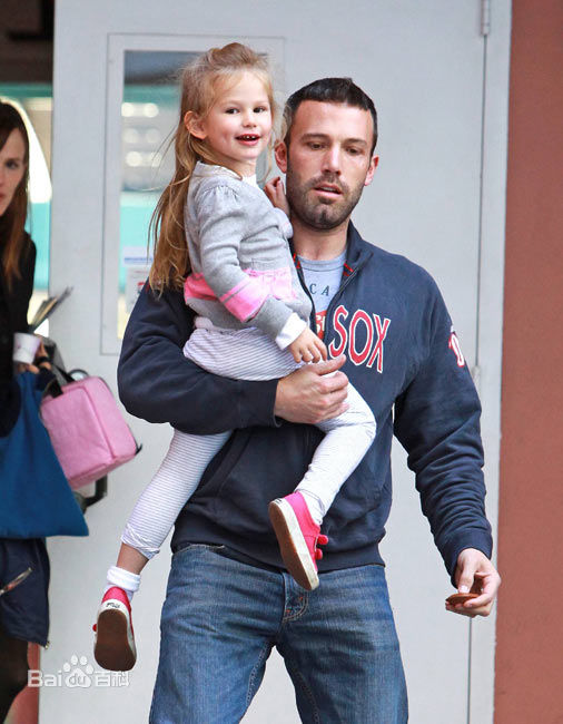 本·阿弗莱克(Ben Affleck)与孩子们图册