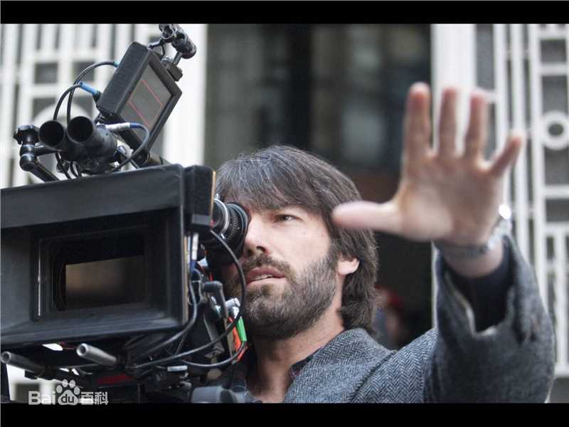 本·阿弗莱克(Ben Affleck)导演本前后照片
