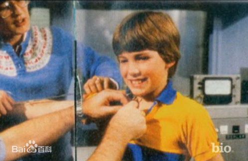 本·阿弗莱克(Ben Affleck)前后照片