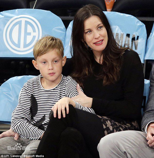 丽芙·泰勒(Liv Tyler)家庭性感图片图集