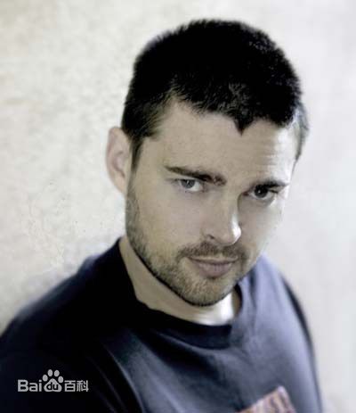 最新卡尔·厄本(Karl Urban)精彩图册