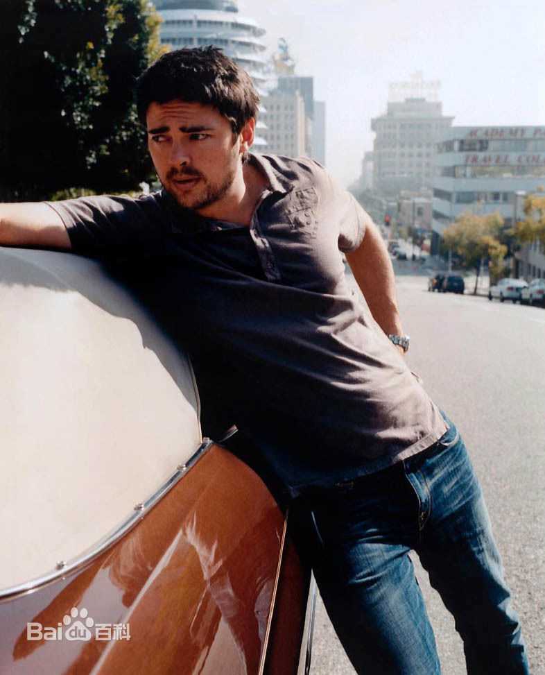 最新卡尔·厄本(Karl Urban)精彩图册