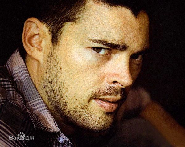 最新卡尔·厄本(Karl Urban)精彩图册