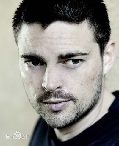 最新卡尔·厄本(Karl Urban)精彩图册