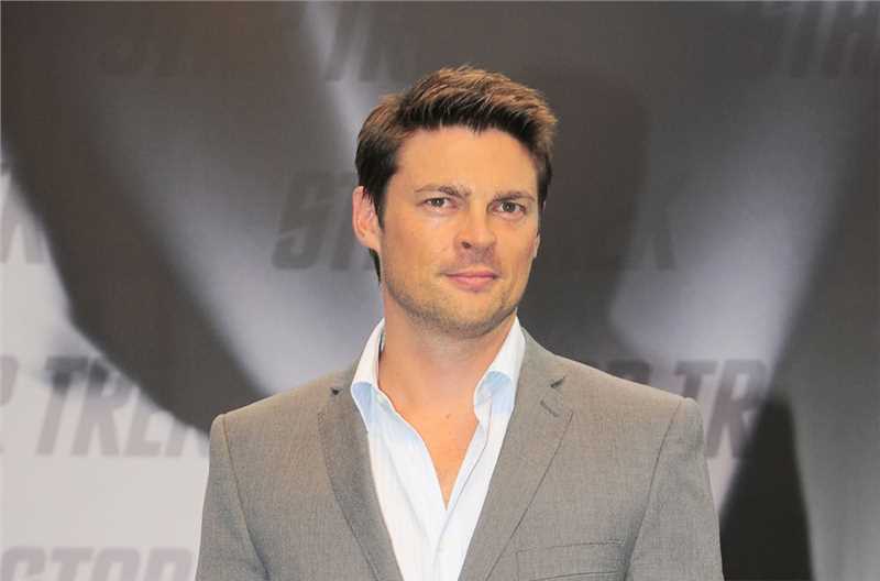 最新卡尔·厄本(Karl Urban)性感图片