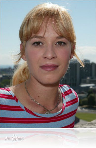 弗兰卡·波坦特(Franka Potente)前后照片