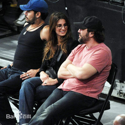 佩内洛普·克鲁兹(Penélope Cruz Sánchez)生活中的前后照片