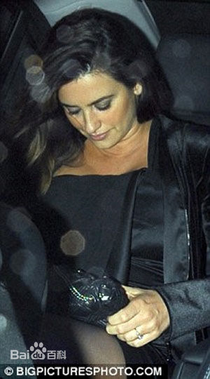 佩内洛普·克鲁兹(Penélope Cruz Sánchez)生活中的前后照片