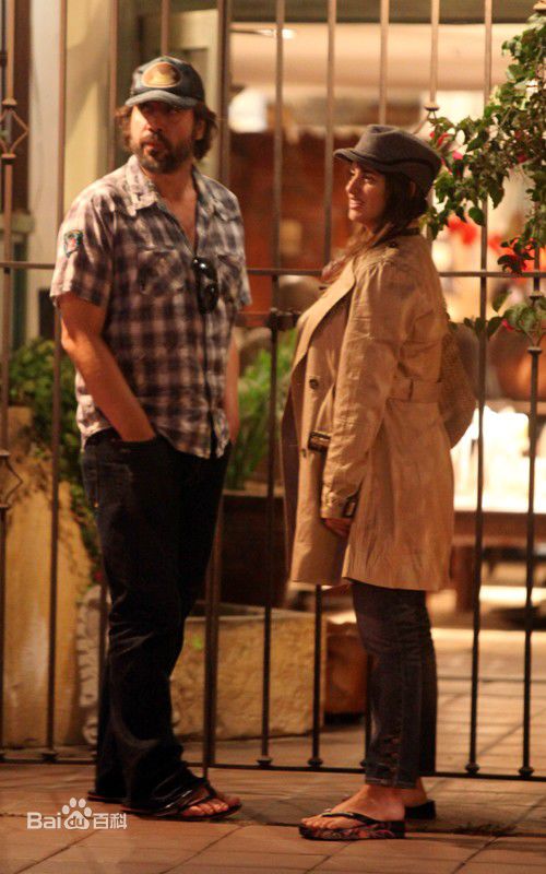 佩内洛普·克鲁兹(Penélope Cruz Sánchez)生活中的前后照片