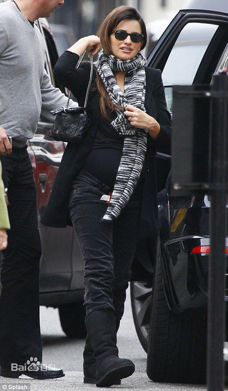 佩内洛普·克鲁兹(Penélope Cruz Sánchez)生活中的前后照片