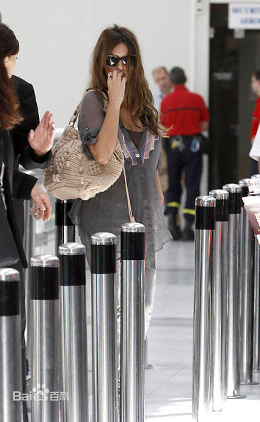 佩内洛普·克鲁兹(Penélope Cruz Sánchez)生活中的前后照片