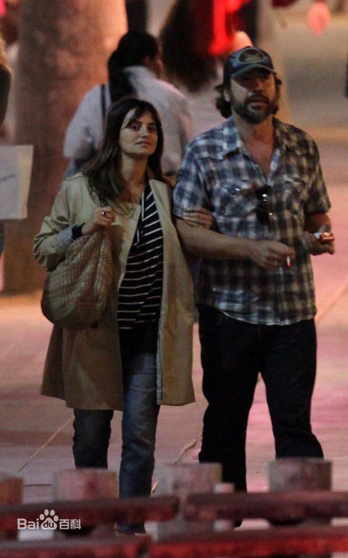 佩内洛普·克鲁兹(Penélope Cruz Sánchez)生活中的前后照片