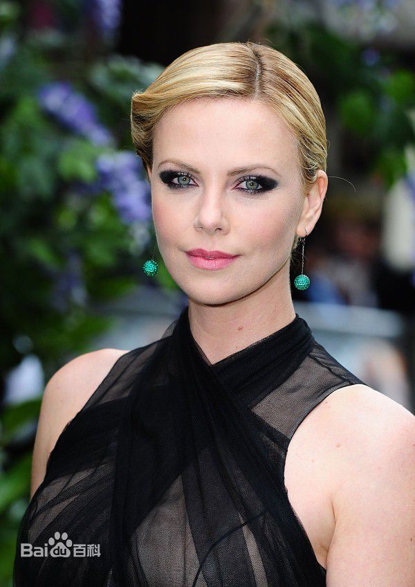 查理兹·塞隆(Charlize Theron)精彩图册