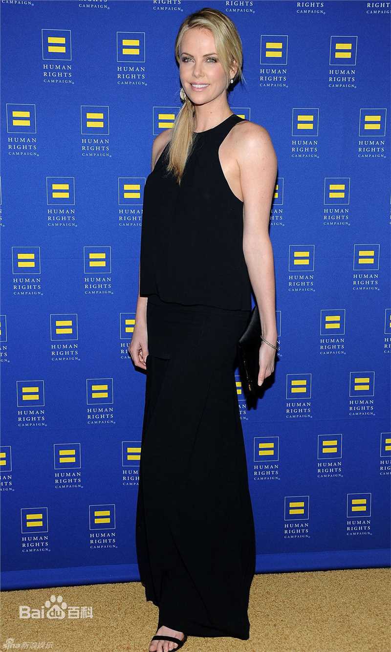 精选查理兹·塞隆(Charlize Theron)精彩图册