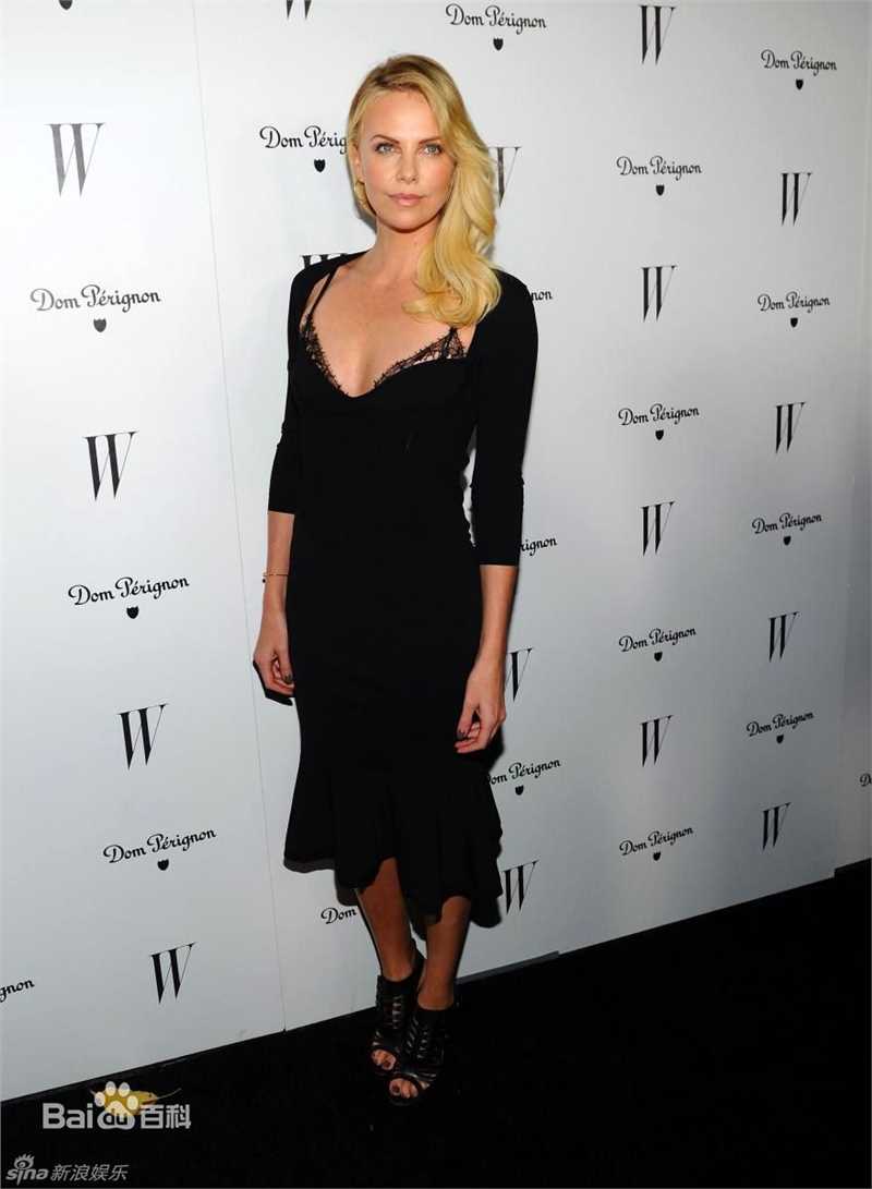 精选查理兹·塞隆(Charlize Theron)精彩图册