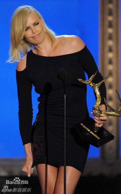 精选查理兹·塞隆(Charlize Theron)精彩图册