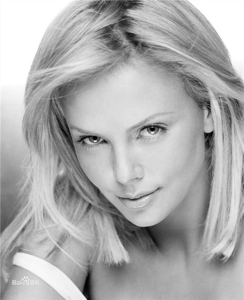最新查理兹·塞隆(Charlize Theron)精彩图册