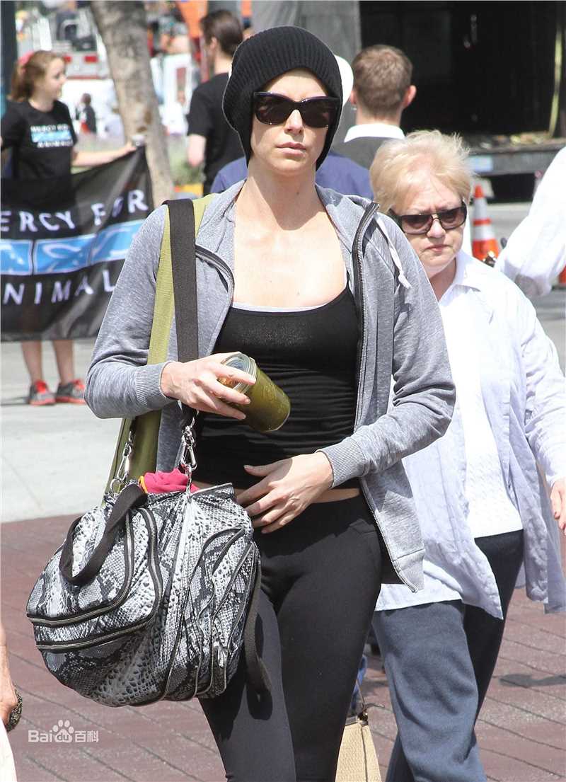 最新查理兹·塞隆(Charlize Theron)精彩图册