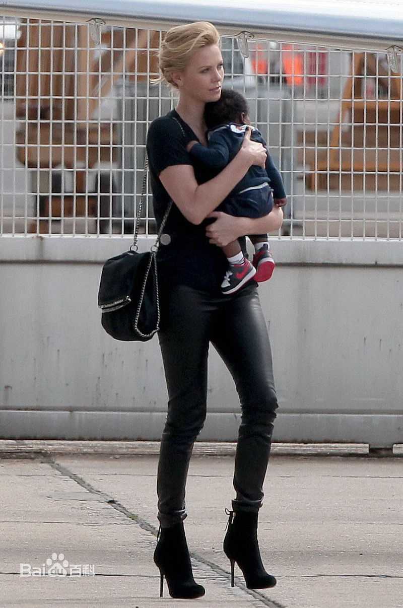 最新查理兹·塞隆(Charlize Theron)精彩图册