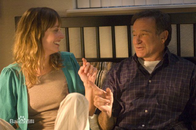 罗宾·麦罗林·威廉姆斯(Robin McLaurim Williams)世界上最伟大的父亲2009前后照片