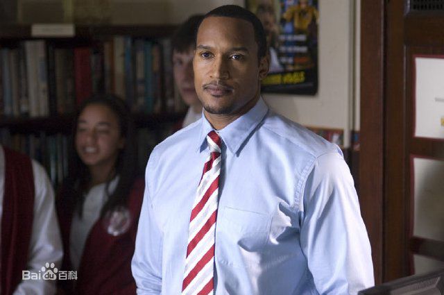 罗宾·麦罗林·威廉姆斯(Robin McLaurim Williams)世界上最伟大的父亲2009前后照片