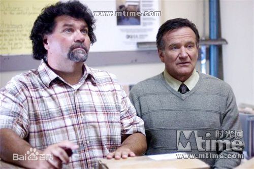罗宾·麦罗林·威廉姆斯(Robin McLaurim Williams)世界上最伟大的父亲2009前后照片