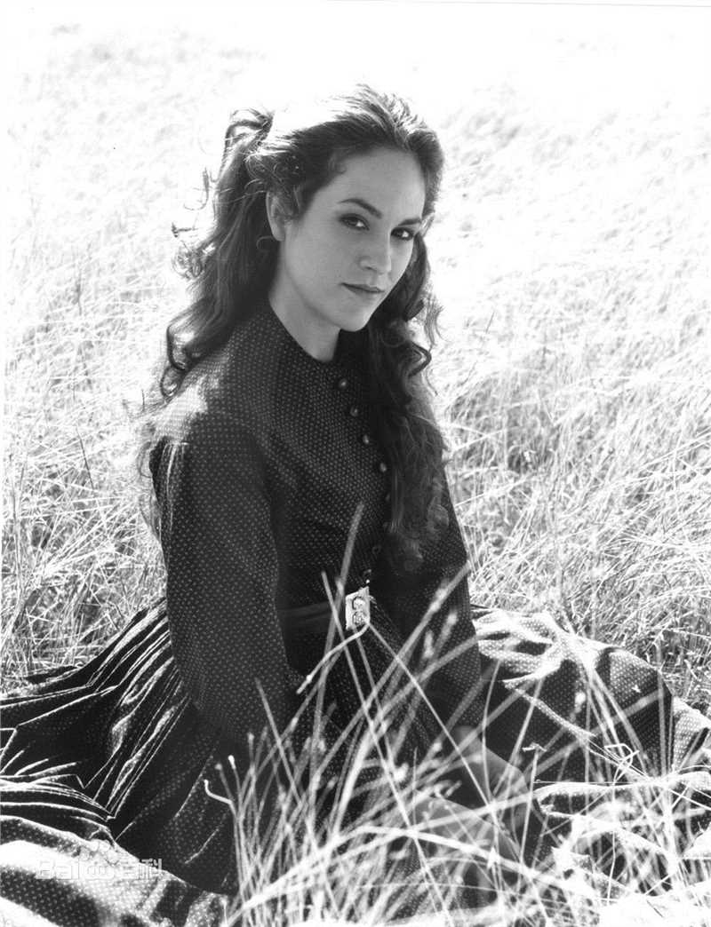 最优质安娜贝丝·吉什(Annabeth Gish)生活照