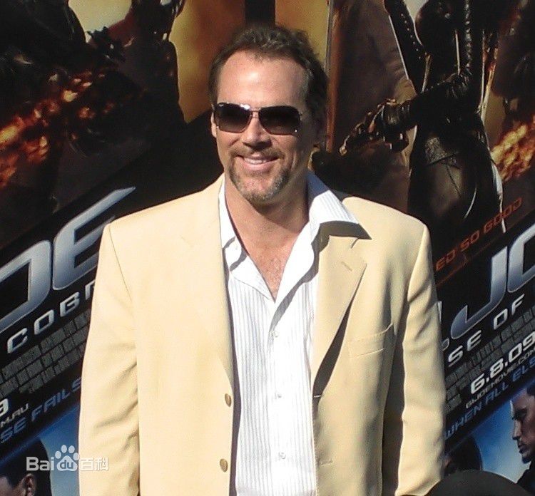 最新斯蒂芬·索莫斯(Stephen Sommers)性感图片